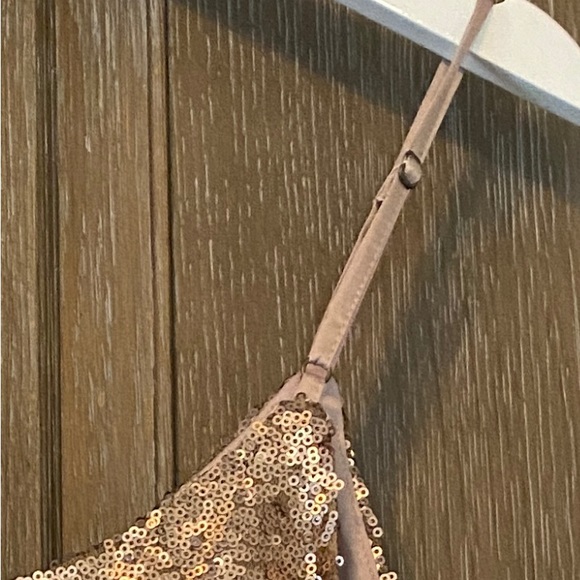 Camisole, flat bronze sequins - Picture 3 of 4